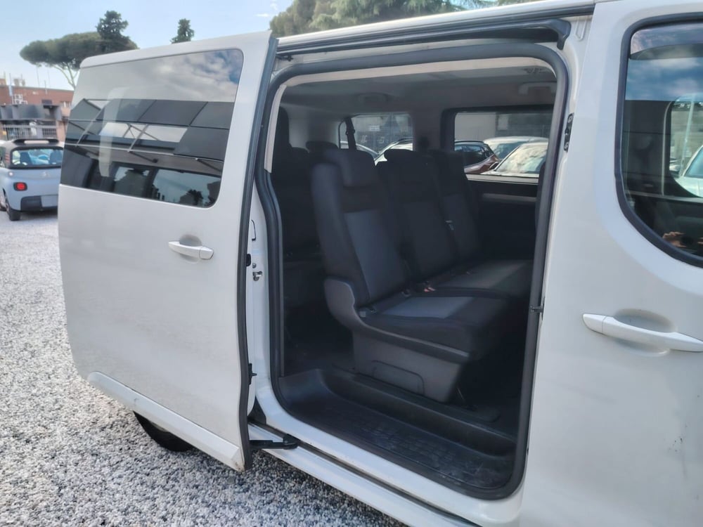 Peugeot Traveller usata a Massa-Carrara (16)