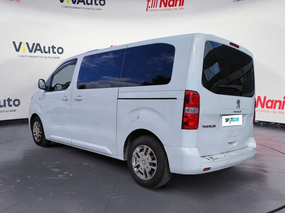 Peugeot Traveller usata a Massa-Carrara (18)