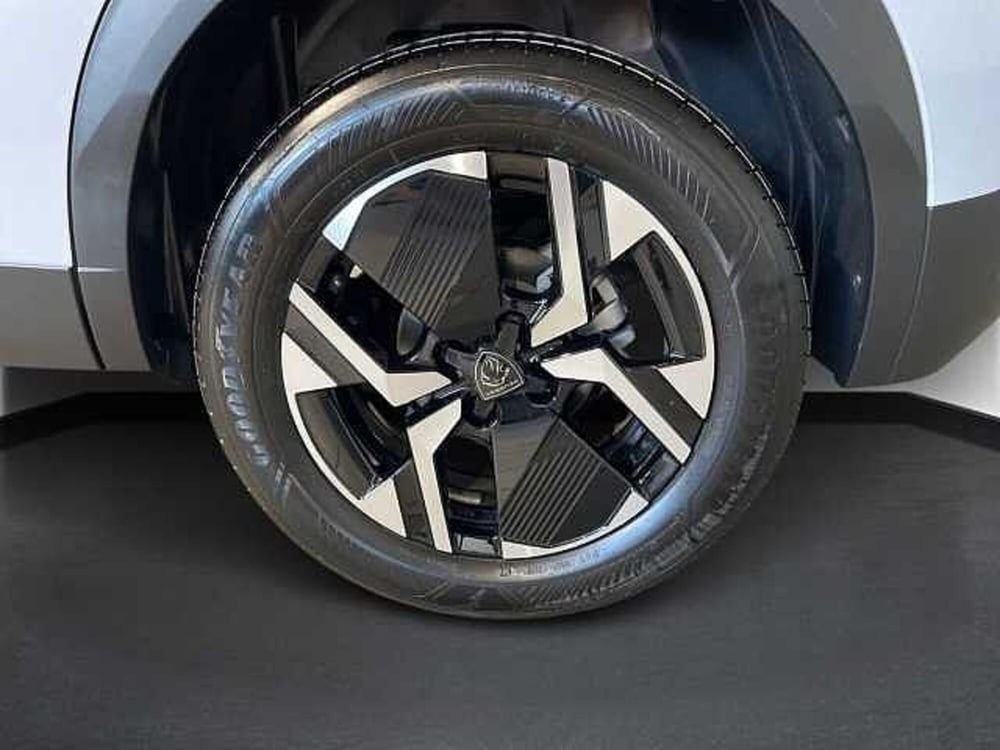 Peugeot 2008 nuova a Salerno (8)