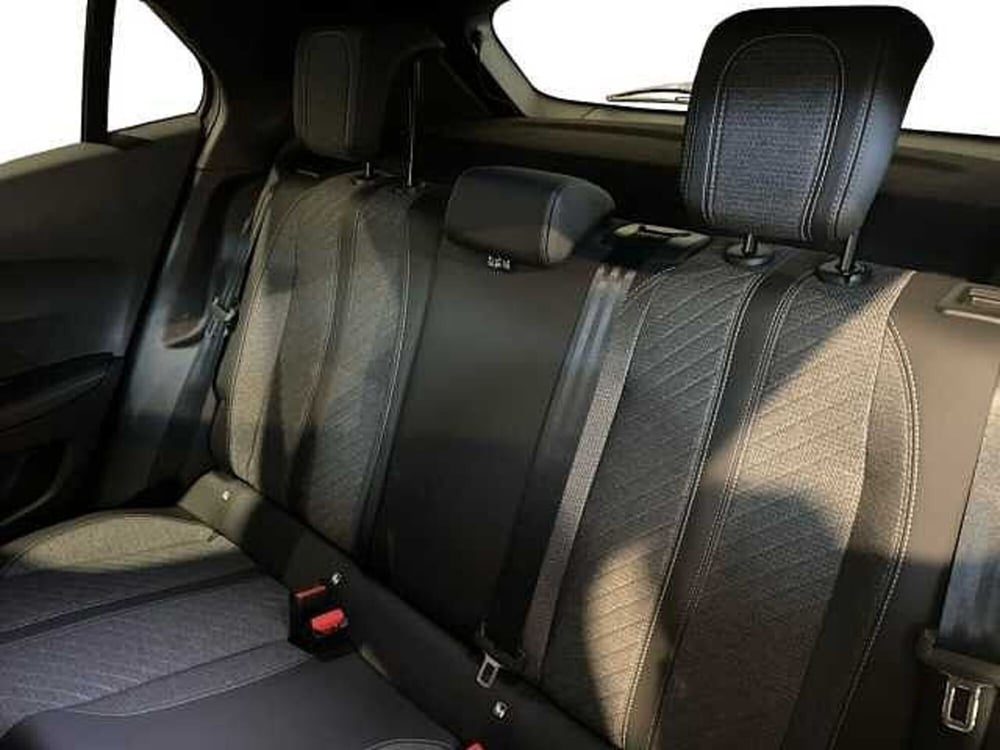 Peugeot 2008 nuova a Salerno (14)