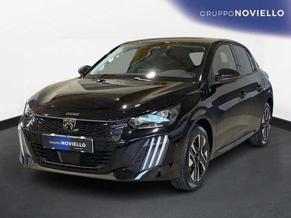 Peugeot 208 nuova a Salerno