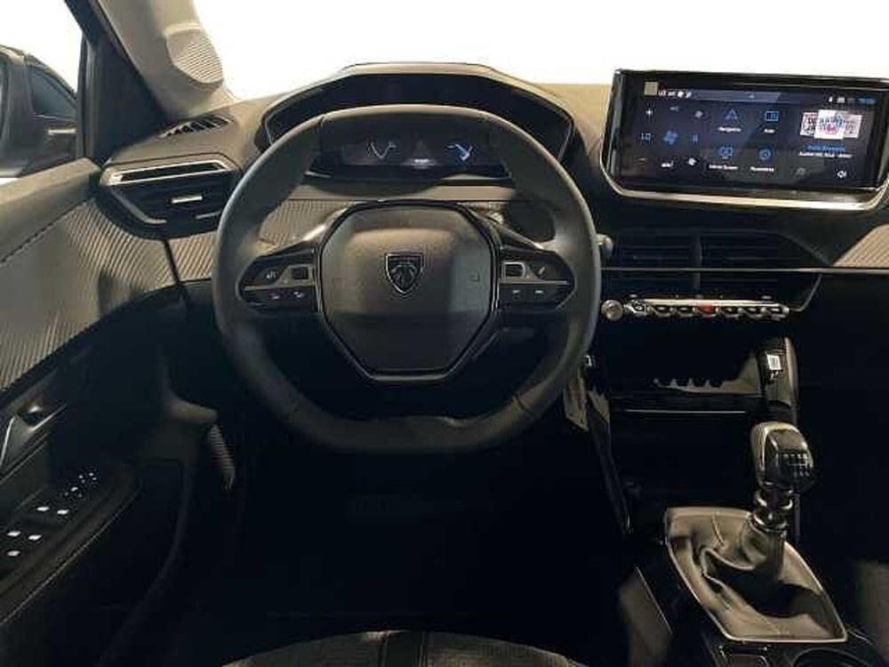 Peugeot 208 nuova a Salerno (10)