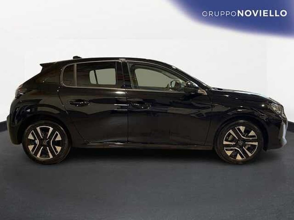 Peugeot 208 nuova a Salerno (3)