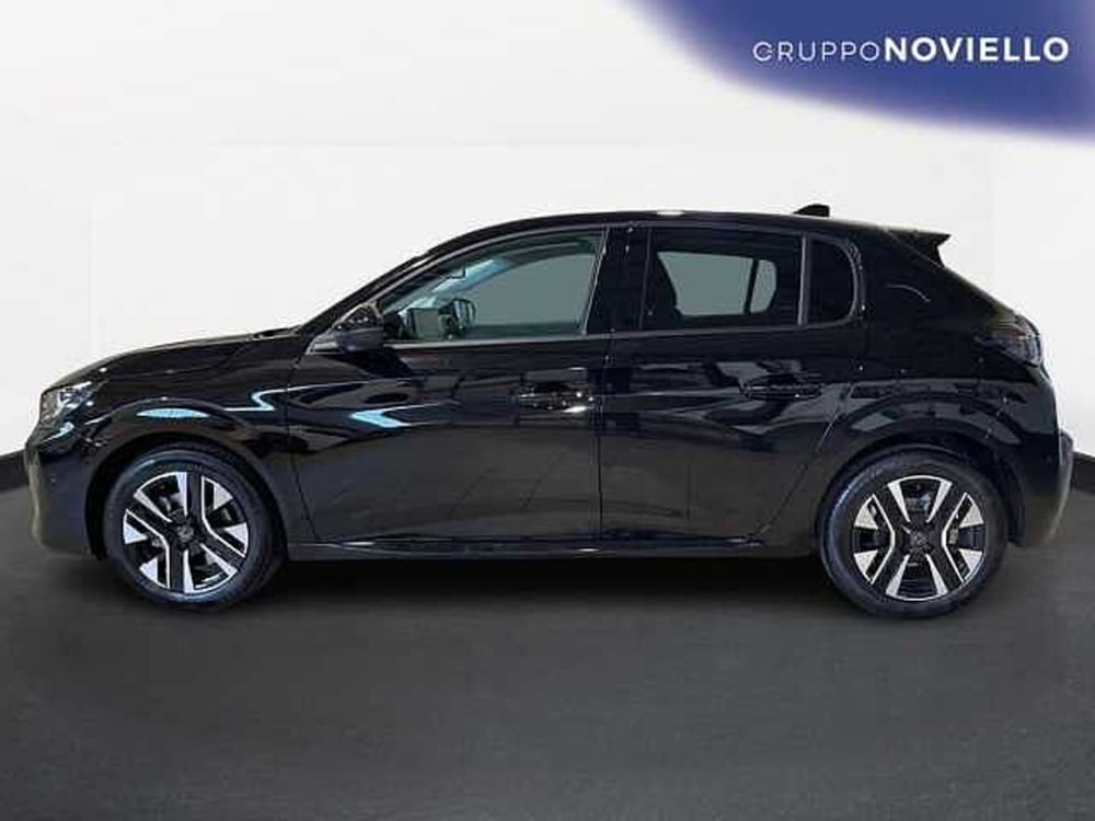 Peugeot 208 nuova a Salerno (4)