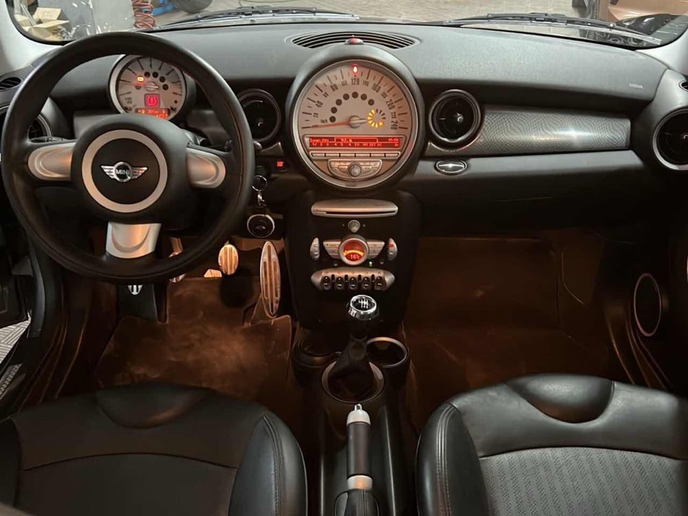 MINI Mini Clubman usata a Foggia (17)