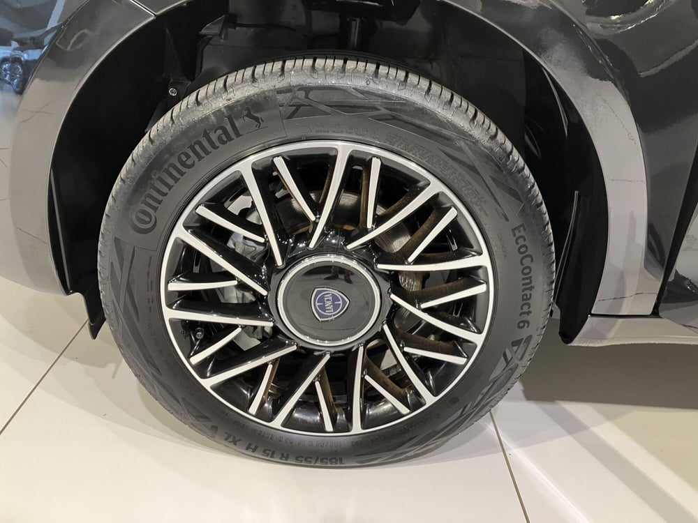 Lancia Ypsilon usata a Parma (6)