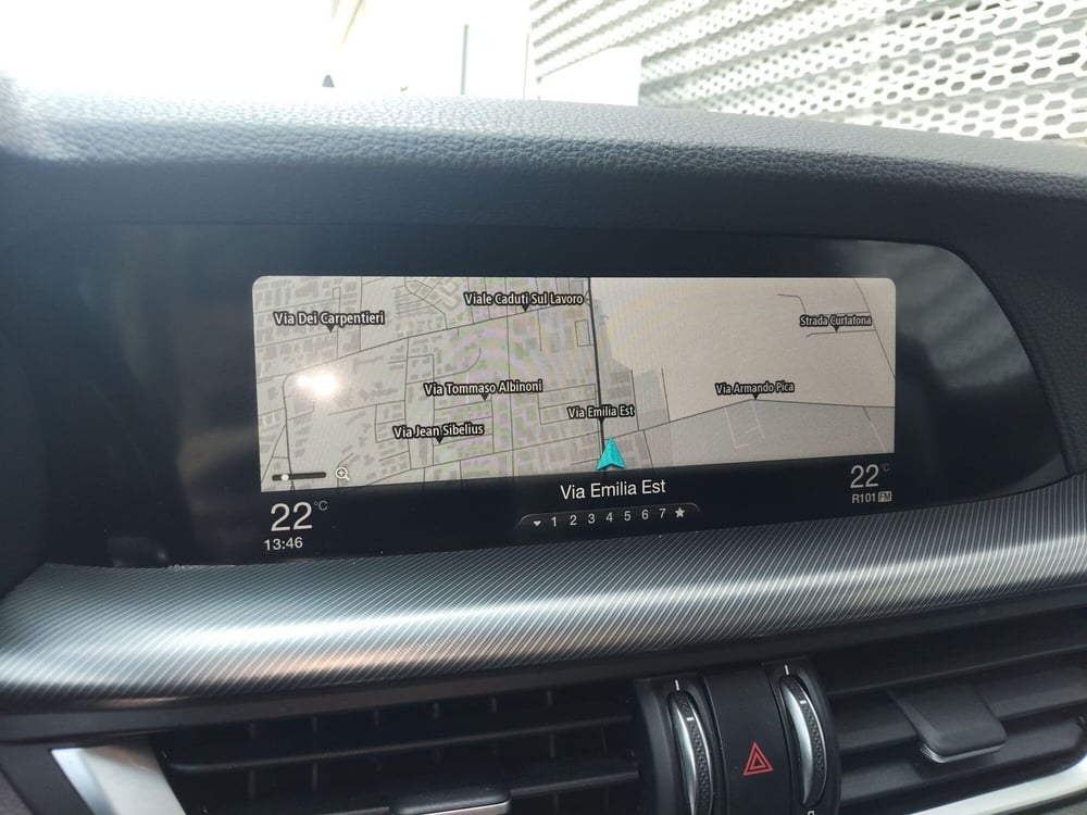 Alfa Romeo Stelvio usata a Modena (10)