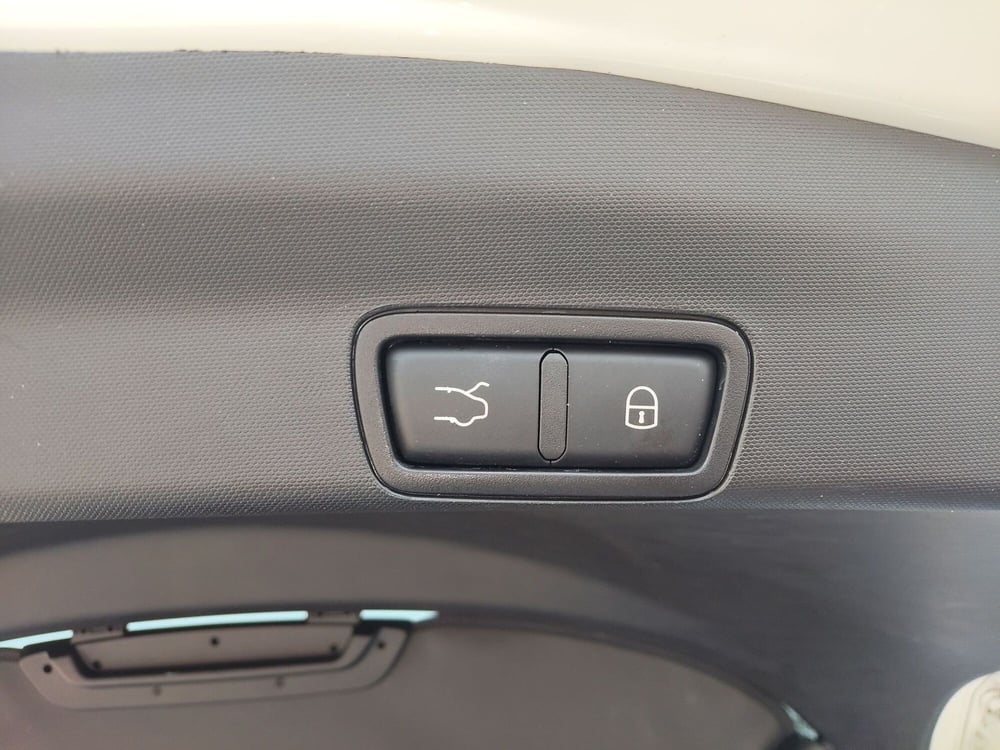 Alfa Romeo Stelvio usata a Modena (16)