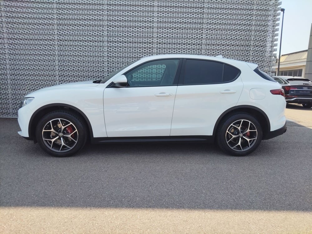Alfa Romeo Stelvio usata a Modena (3)