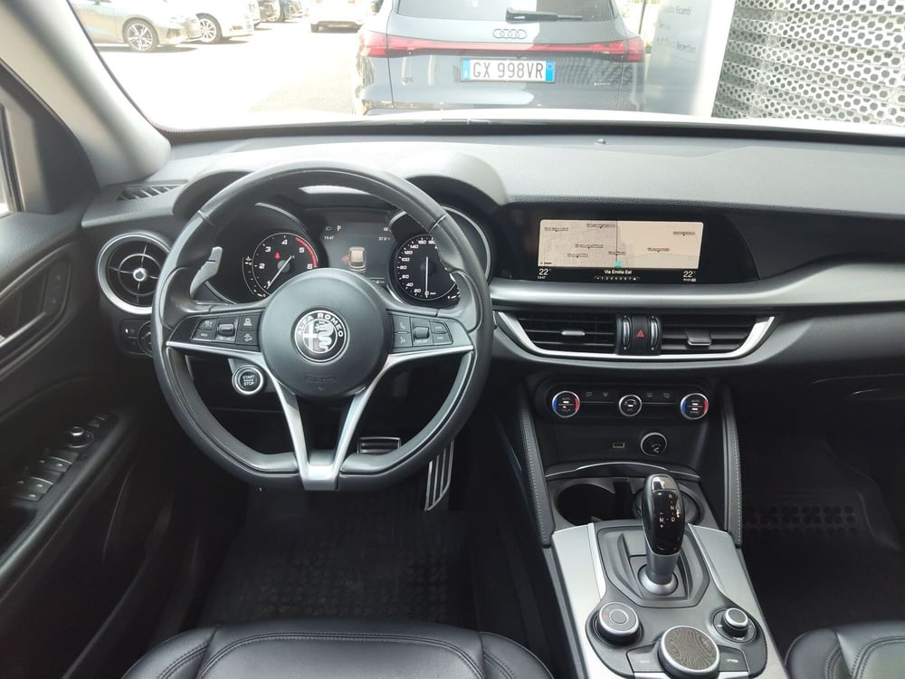 Alfa Romeo Stelvio usata a Modena (7)
