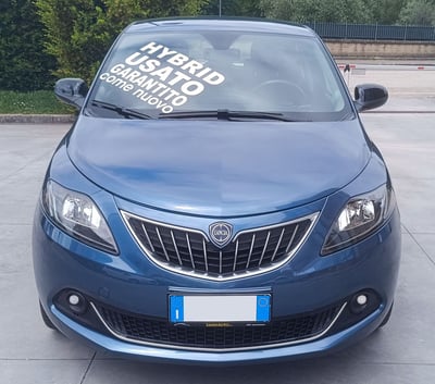 Lancia Ypsilon 1.0 FireFly 5 porte S&amp;S Hybrid Silver Plus del 2023 usata a Sora