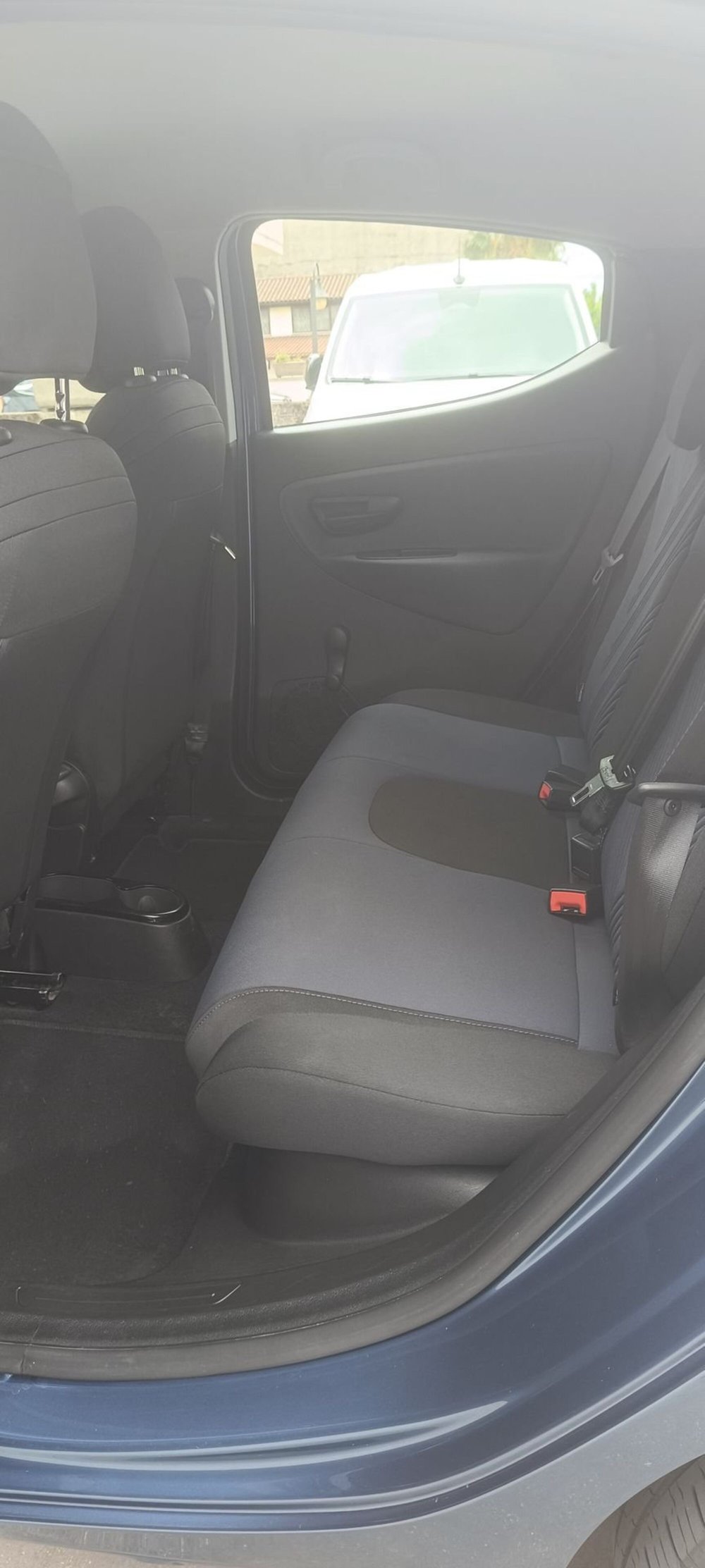 Lancia Ypsilon usata a Frosinone (11)