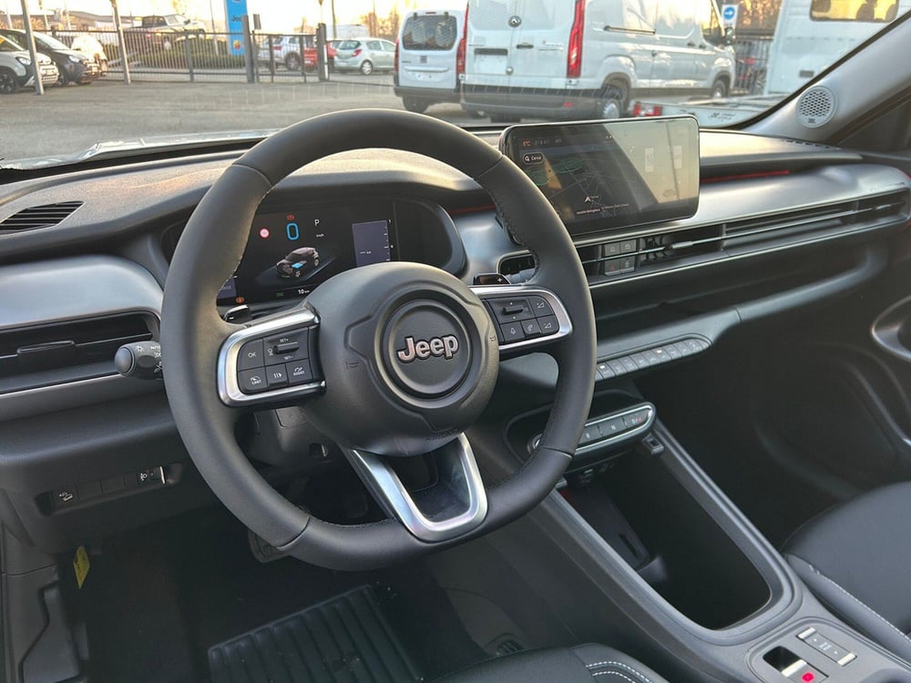 Jeep Avenger nuova a Torino (11)