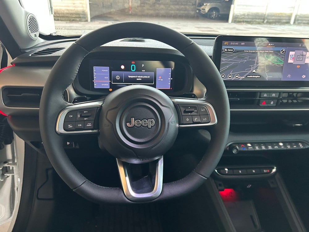 Jeep Avenger nuova a Torino (12)