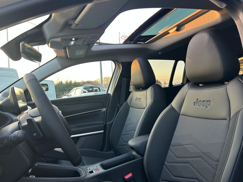 Jeep Avenger nuova a Torino (14)