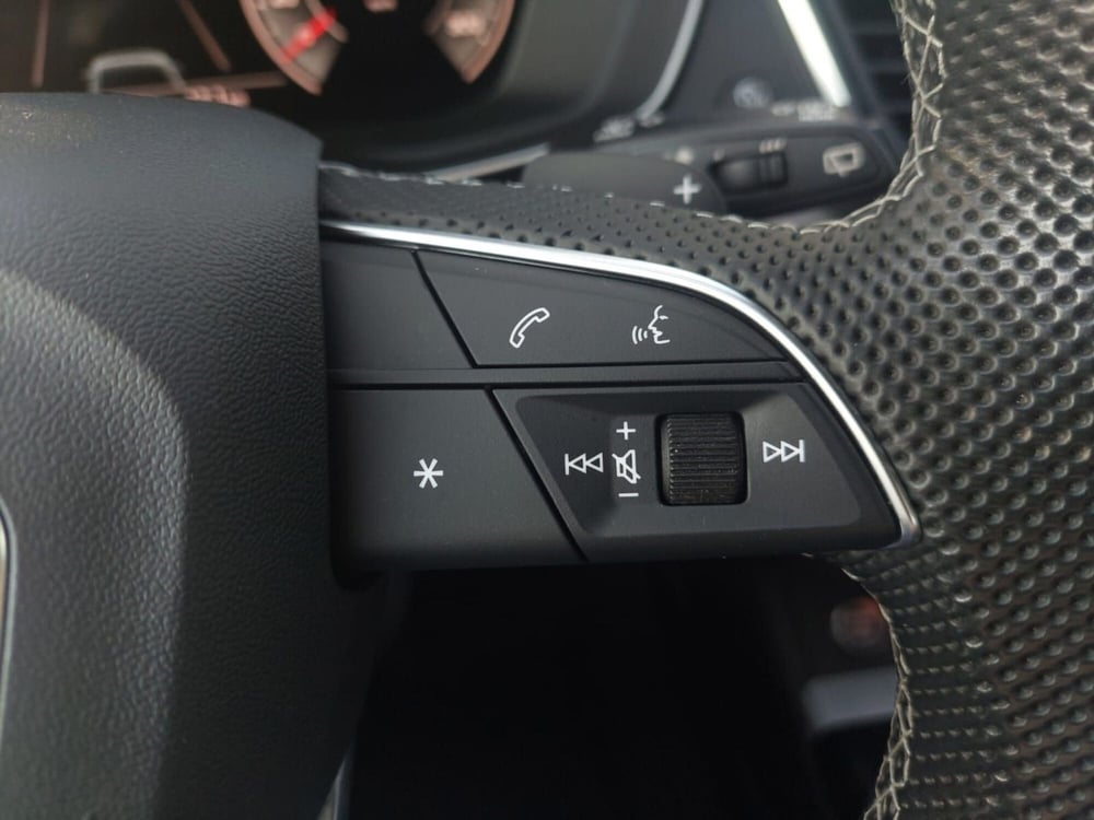 Audi Q5 Sportback usata a Bari (7)