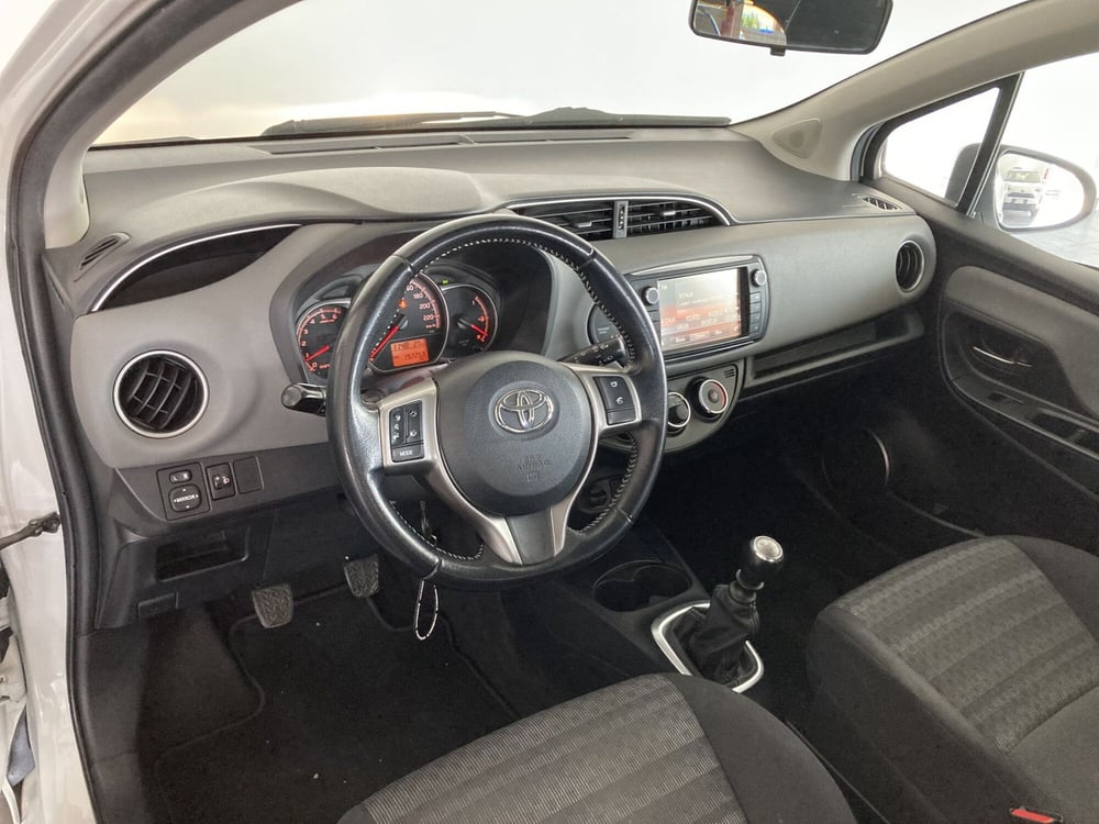 Toyota Yaris usata a Foggia (10)