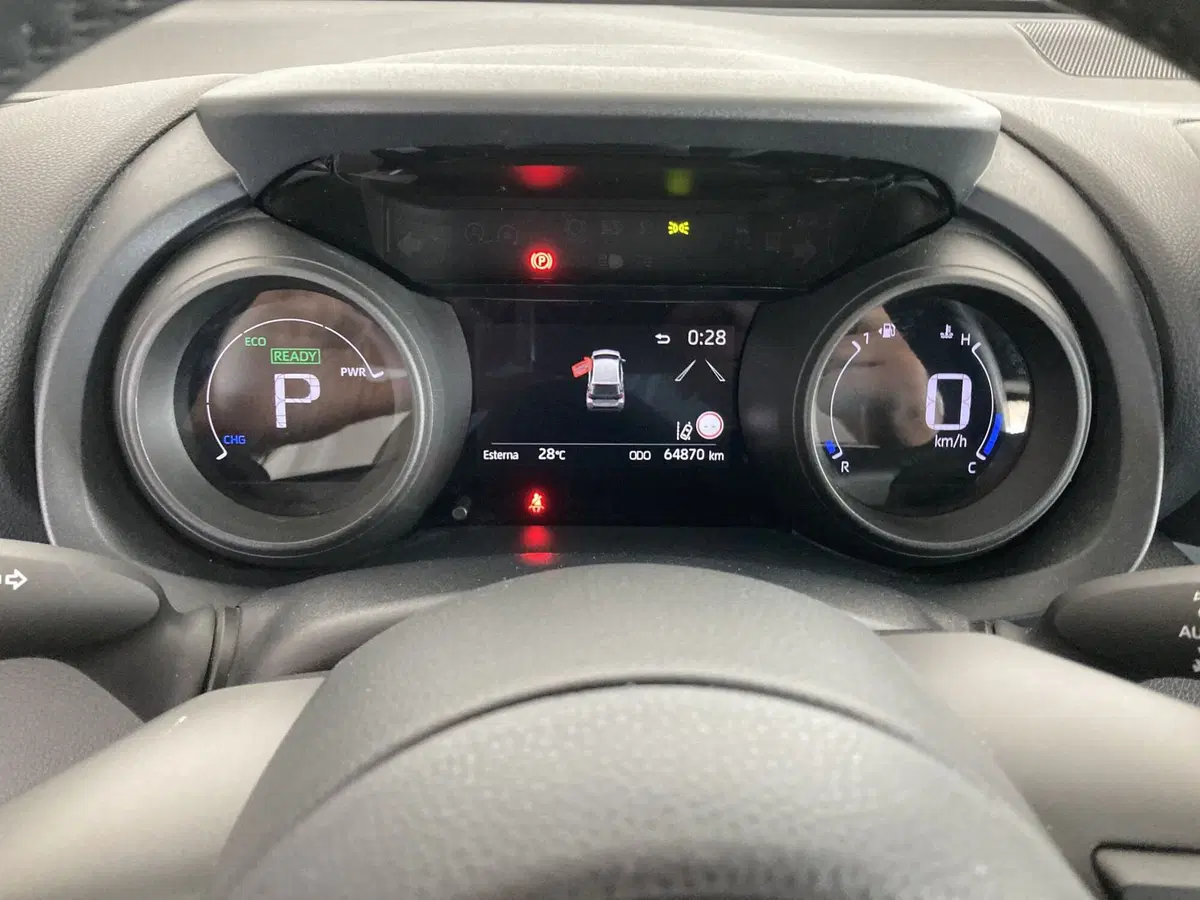 Toyota Yaris usata a Foggia (12)