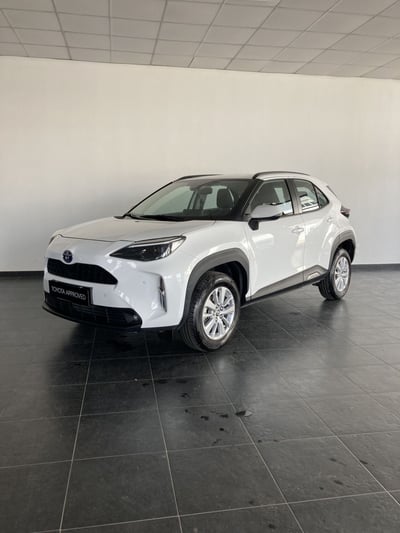 Toyota Yaris Cross 1.5 Hybrid 5p. E-CVT Active del 2024 usata a San Severo