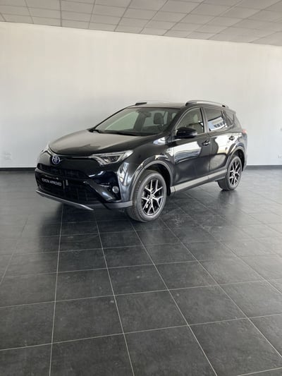 Toyota Rav4 Hybrid 2WD Lounge del 2016 usata a San Severo