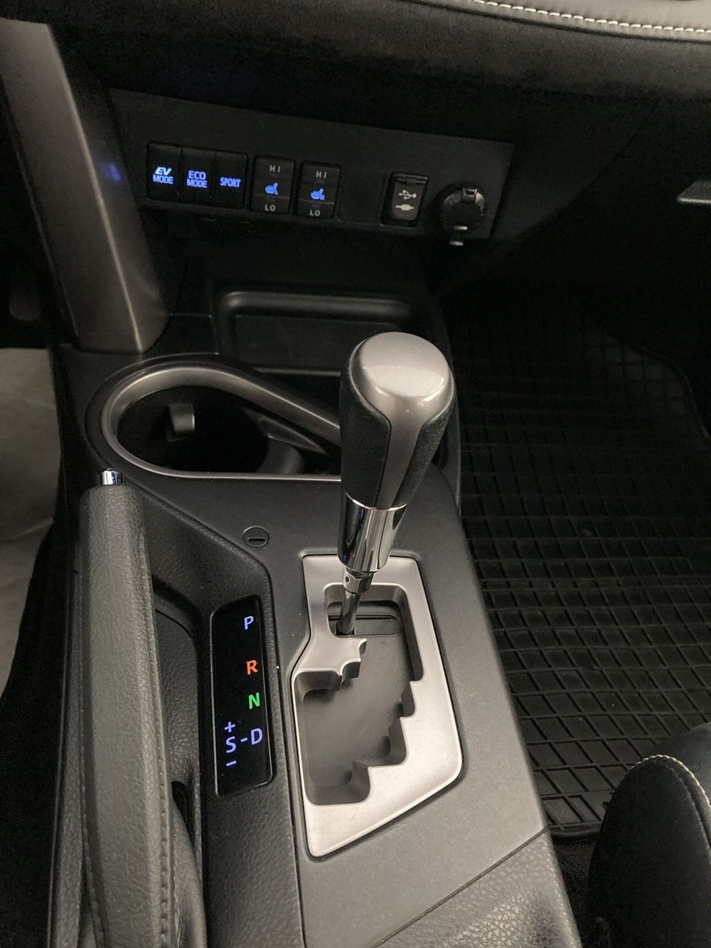 Toyota Rav4 usata a Foggia (12)