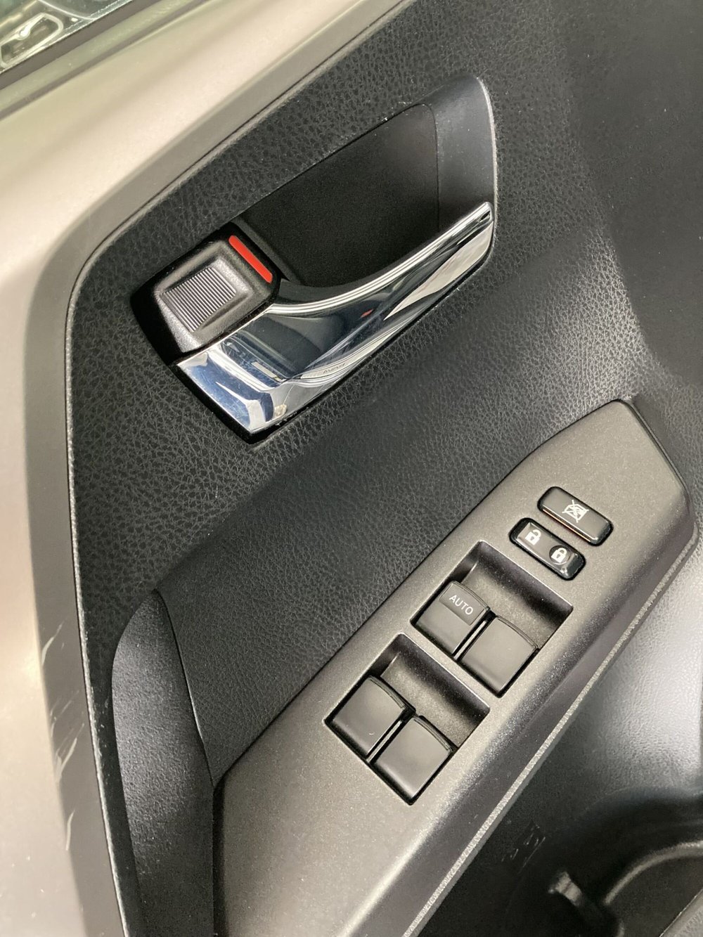 Toyota Rav4 usata a Foggia (9)