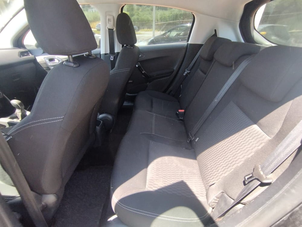 Peugeot 208 usata a Arezzo (13)