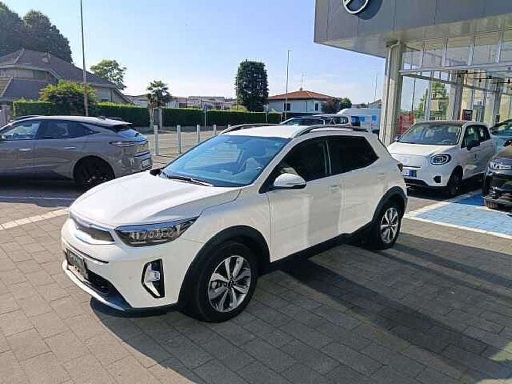 Kia Stonic usata a Milano (3)