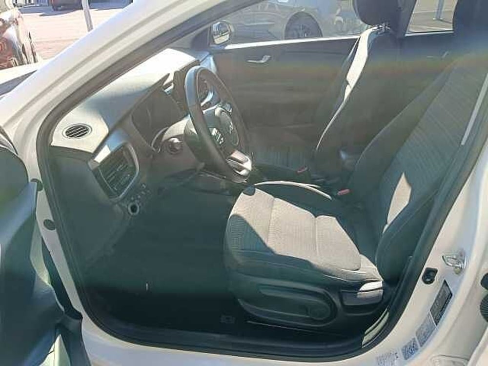 Kia Stonic usata a Milano (9)