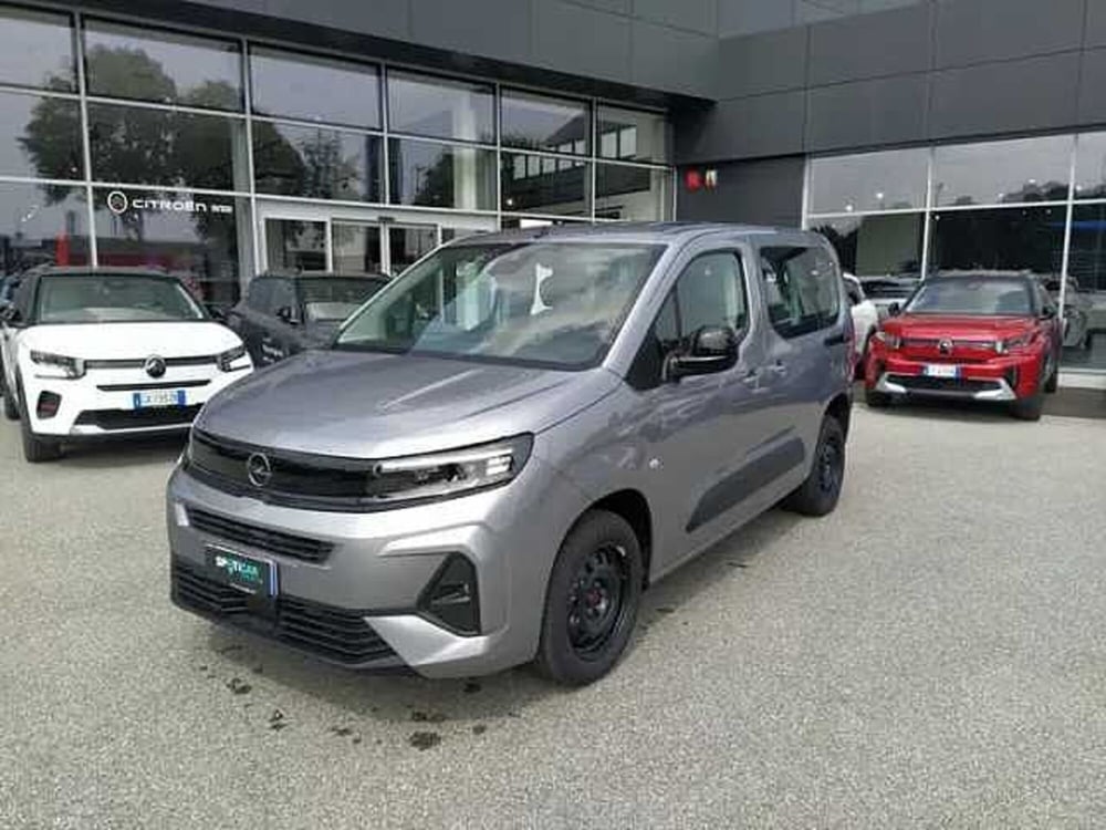 Opel Combo Life nuova a Milano (3)