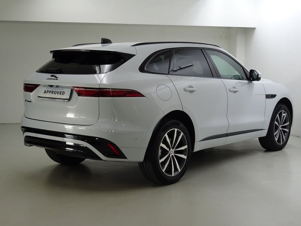 Jaguar F-Pace usata a Como (2)