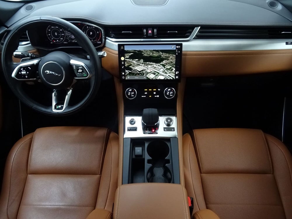 Jaguar F-Pace usata a Como (4)