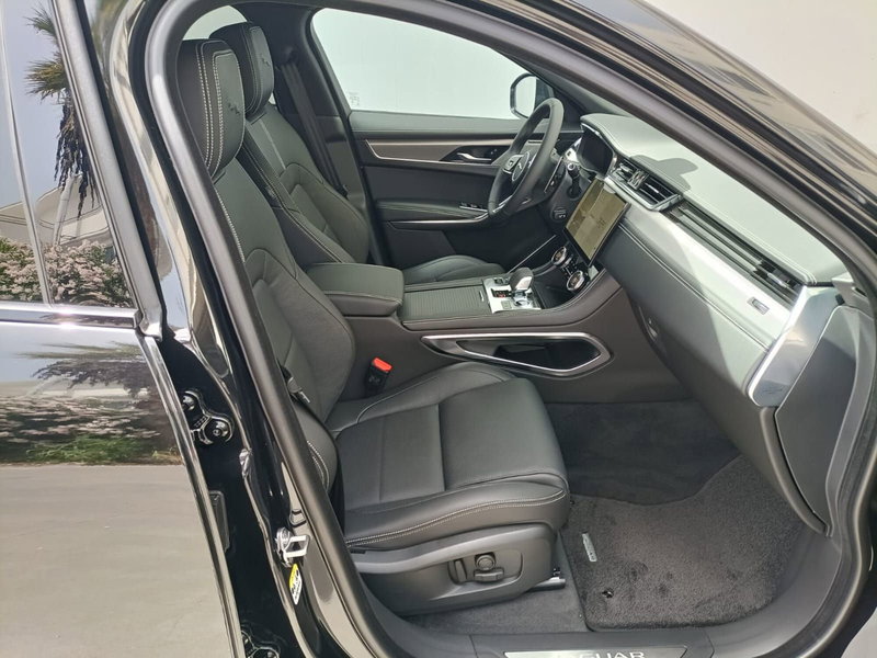 Jaguar F-Pace usata a Ascoli Piceno (3)