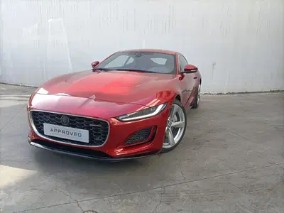 Jaguar F-Type Coup&eacute; 2.0 aut. Coup&eacute; R-Dynamic Black del 2023 usata a San Benedetto del Tronto
