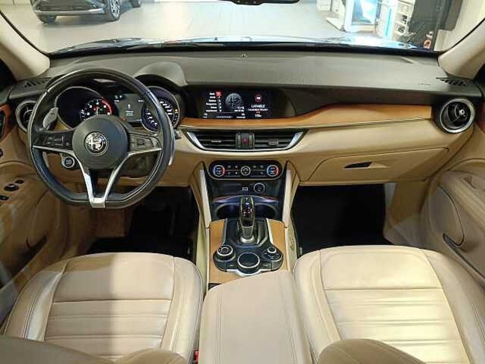 Alfa Romeo Stelvio usata a Teramo (16)