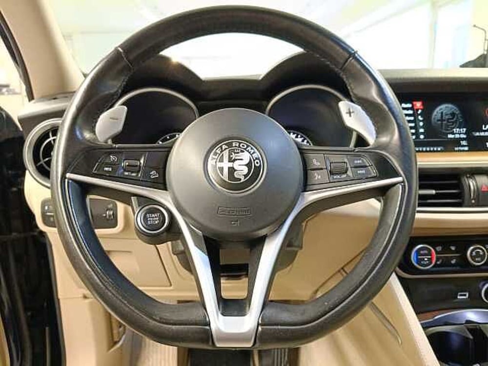 Alfa Romeo Stelvio usata a Teramo (17)