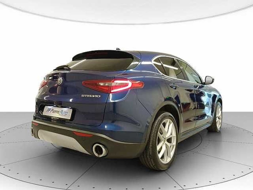 Alfa Romeo Stelvio usata a Teramo (4)