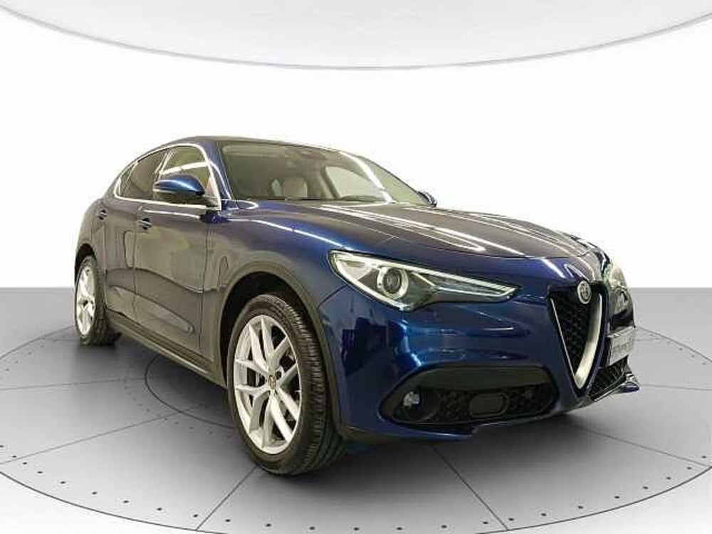 Alfa Romeo Stelvio usata a Teramo (6)