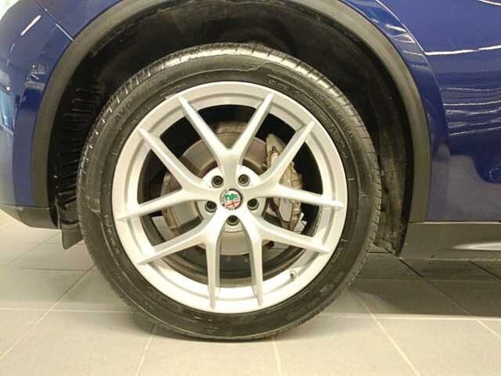 Alfa Romeo Stelvio usata a Teramo (7)