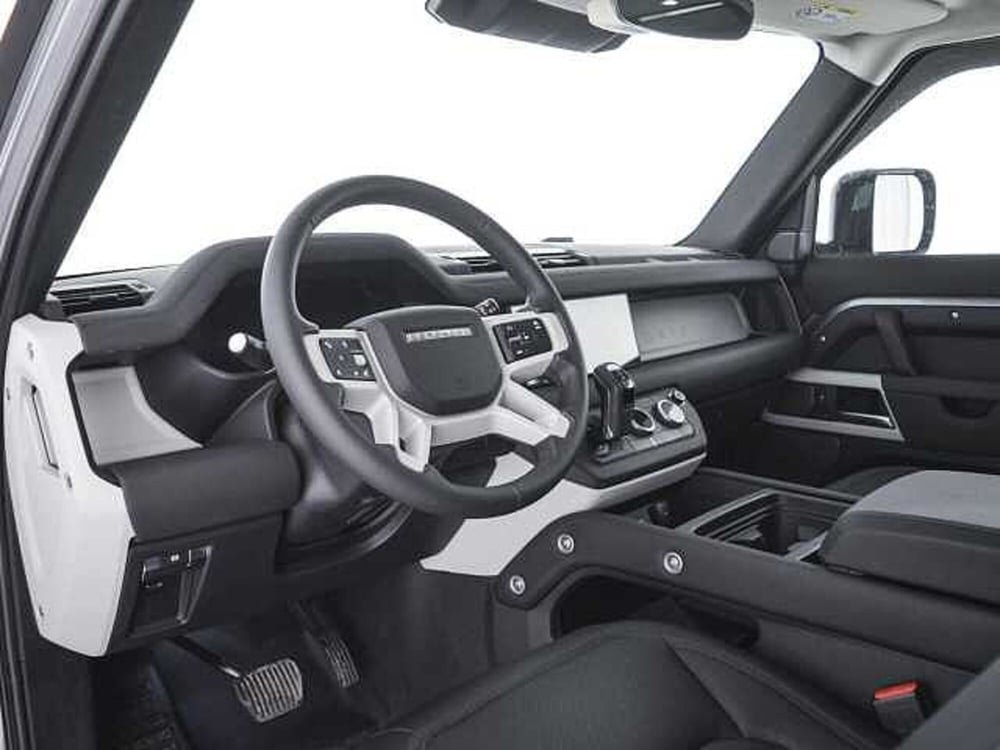 Land Rover Defender usata a Perugia (13)
