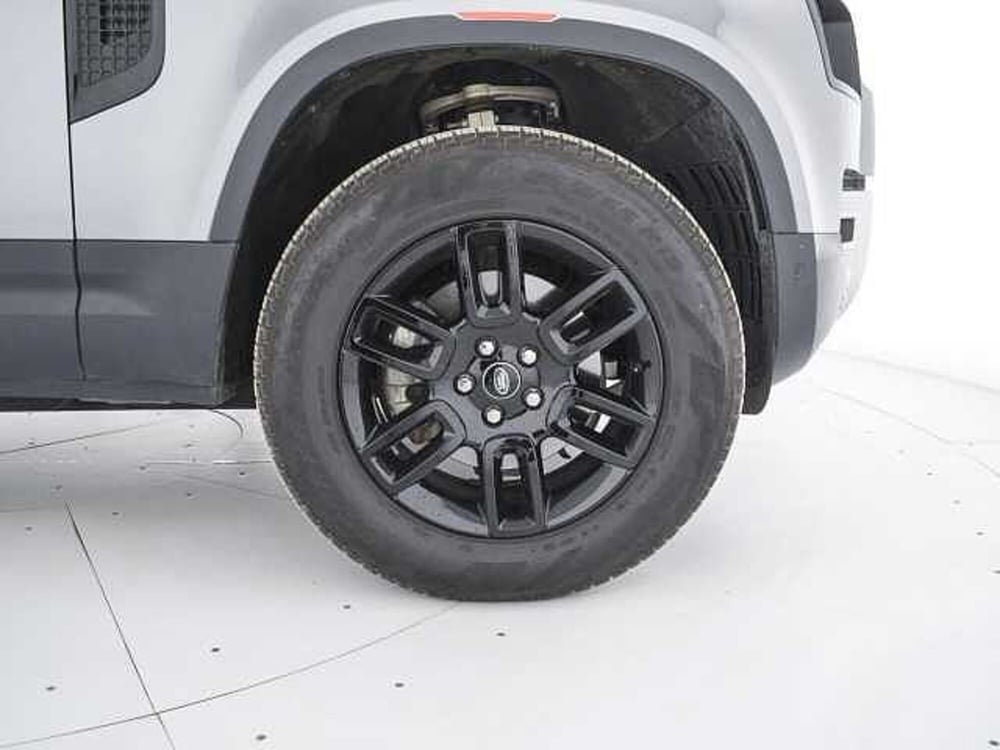 Land Rover Defender usata a Perugia (9)