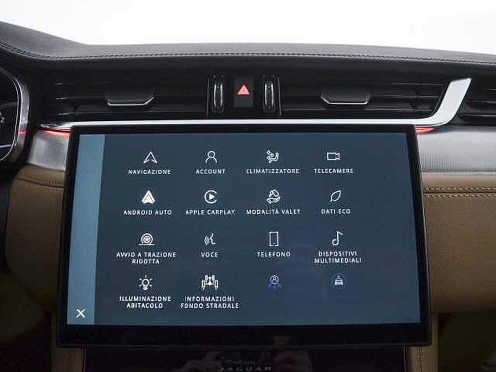Jaguar F-Pace usata a Perugia (19)