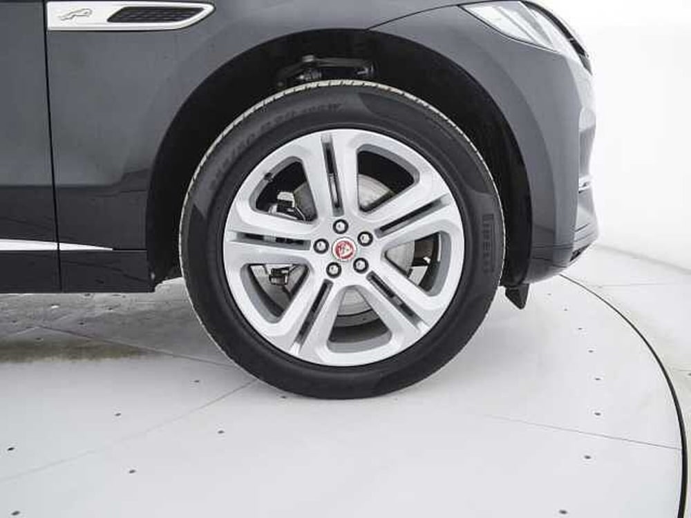 Jaguar F-Pace usata a Perugia (9)