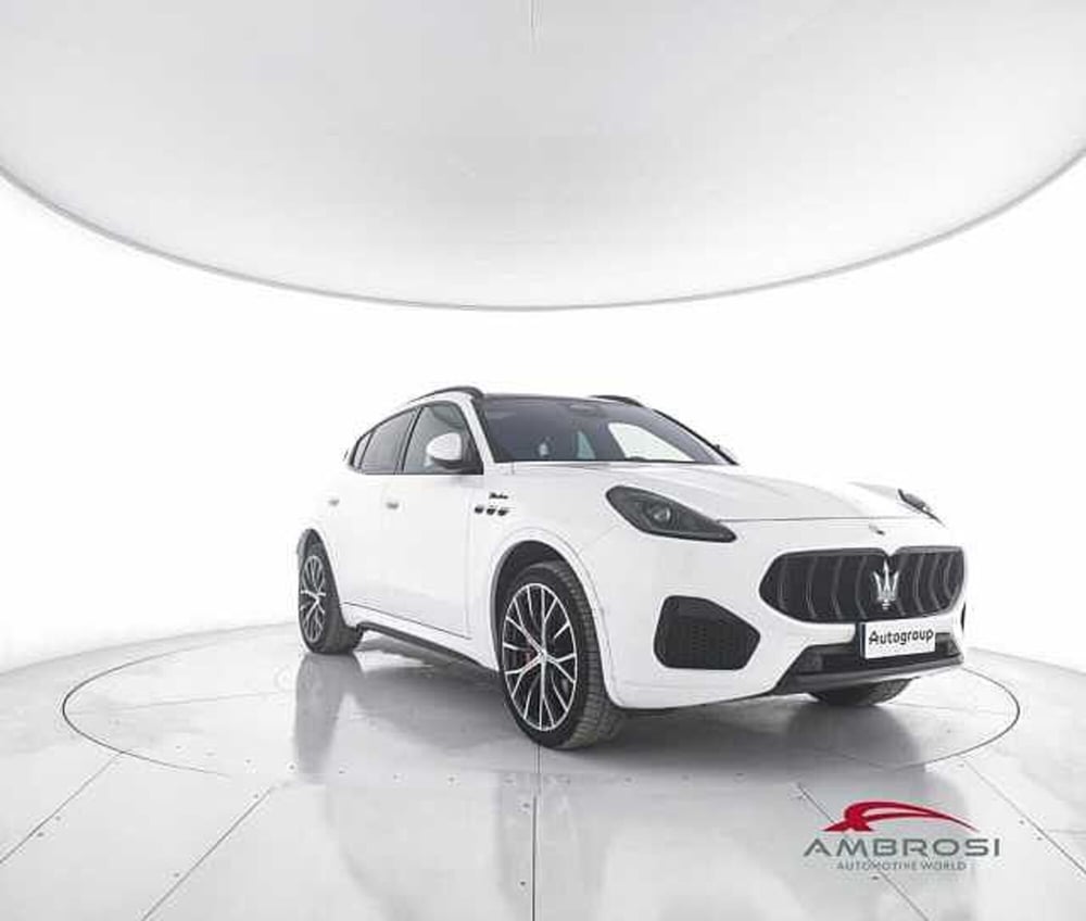 Maserati Grecale usata a Perugia (2)