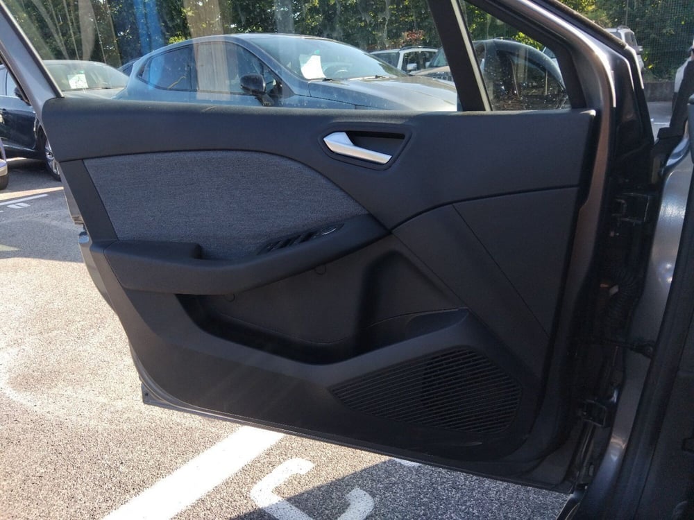 Renault Clio usata a Roma (20)