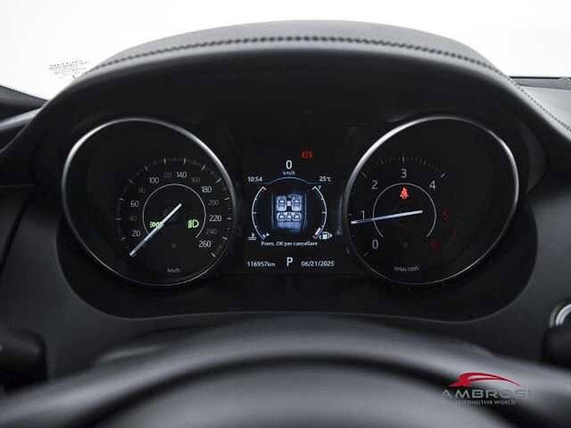 Jaguar E-Pace usata a Perugia (13)