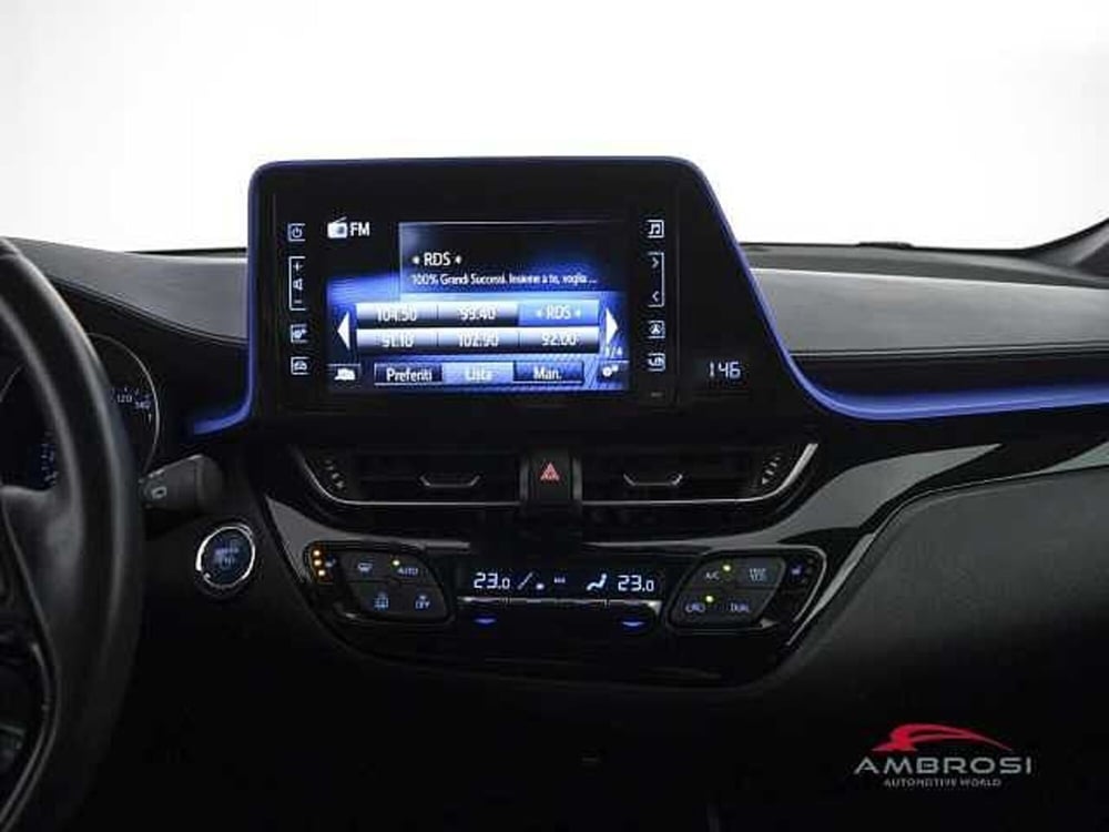 Toyota Toyota C-HR usata a Perugia (19)
