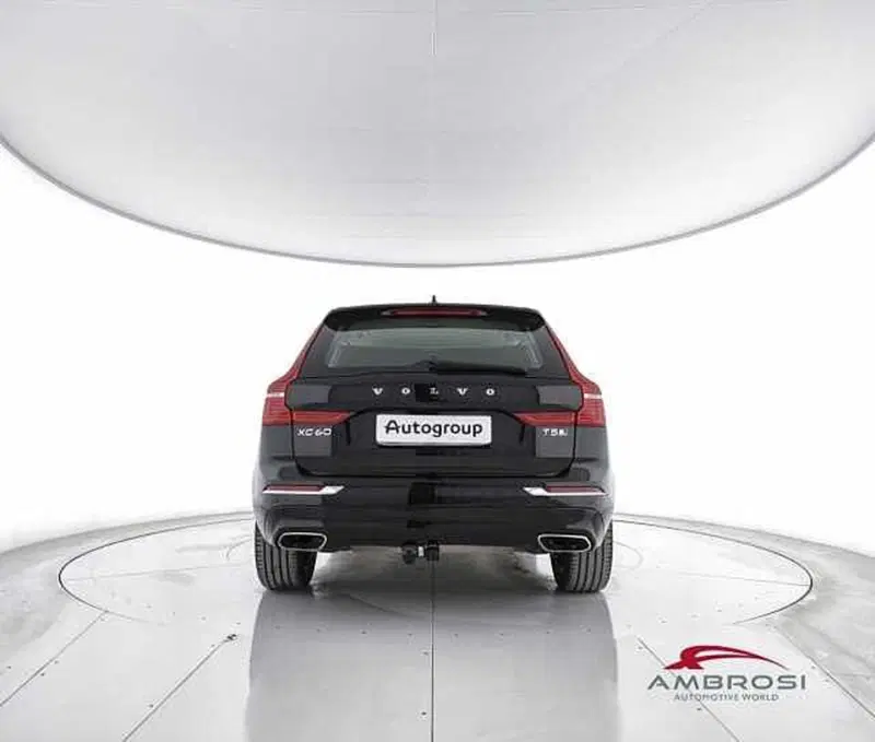 Volvo XC60 usata a Perugia (6)