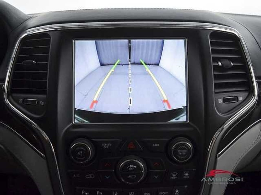 Jeep Grand Cherokee usata a Perugia (18)