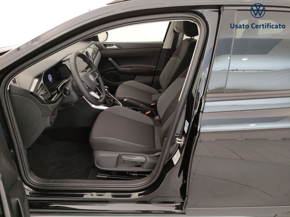 Volkswagen Taigo nuova a Varese (10)
